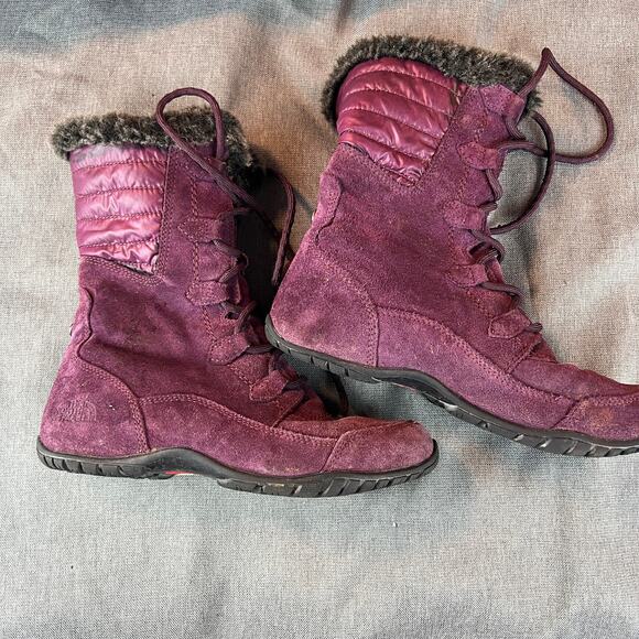 The North Face Nuptse Purna Ii Women Lifestyle Boots Fig/Weathered Black Sz 7 - Picture 2 of 8